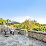 Seaview - Spectacular Apartment, Connemara Apartment
