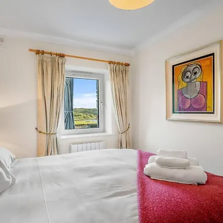 Seaview - Spectacular Apartment, Connemara شقة كليفدين